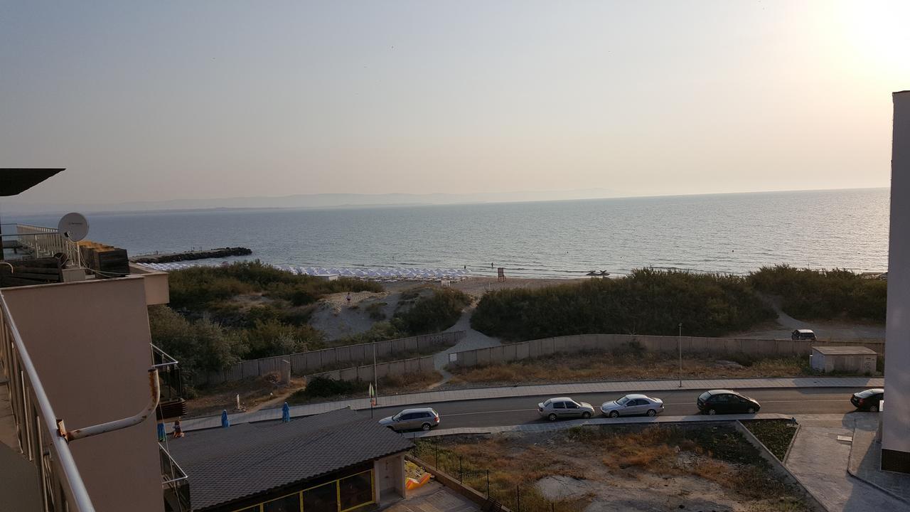 Pomorie Bay Aparthotel Exterior photo